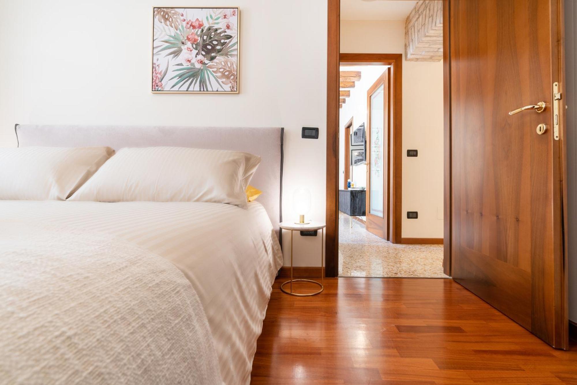 Elegante E Luminoso, Spazio Esterno Privato Venice Luaran gambar